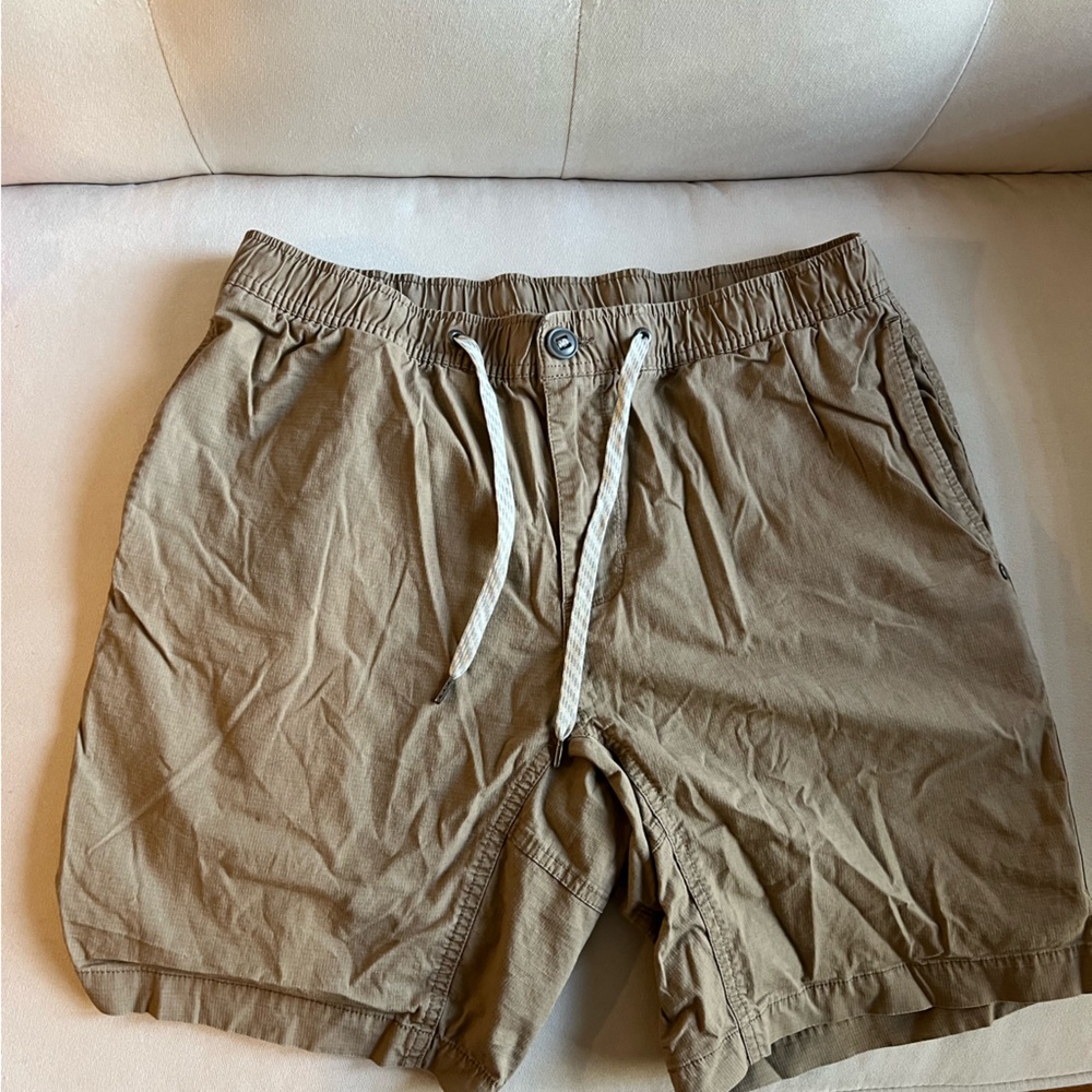 VUORI: men’s cargo athletic/athleisure board shorts XL